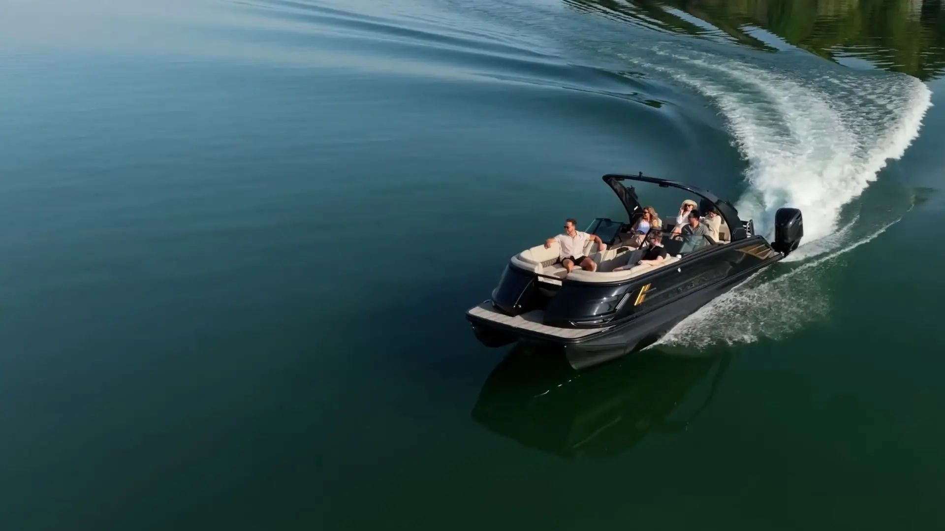 Bennington Pontoons photo